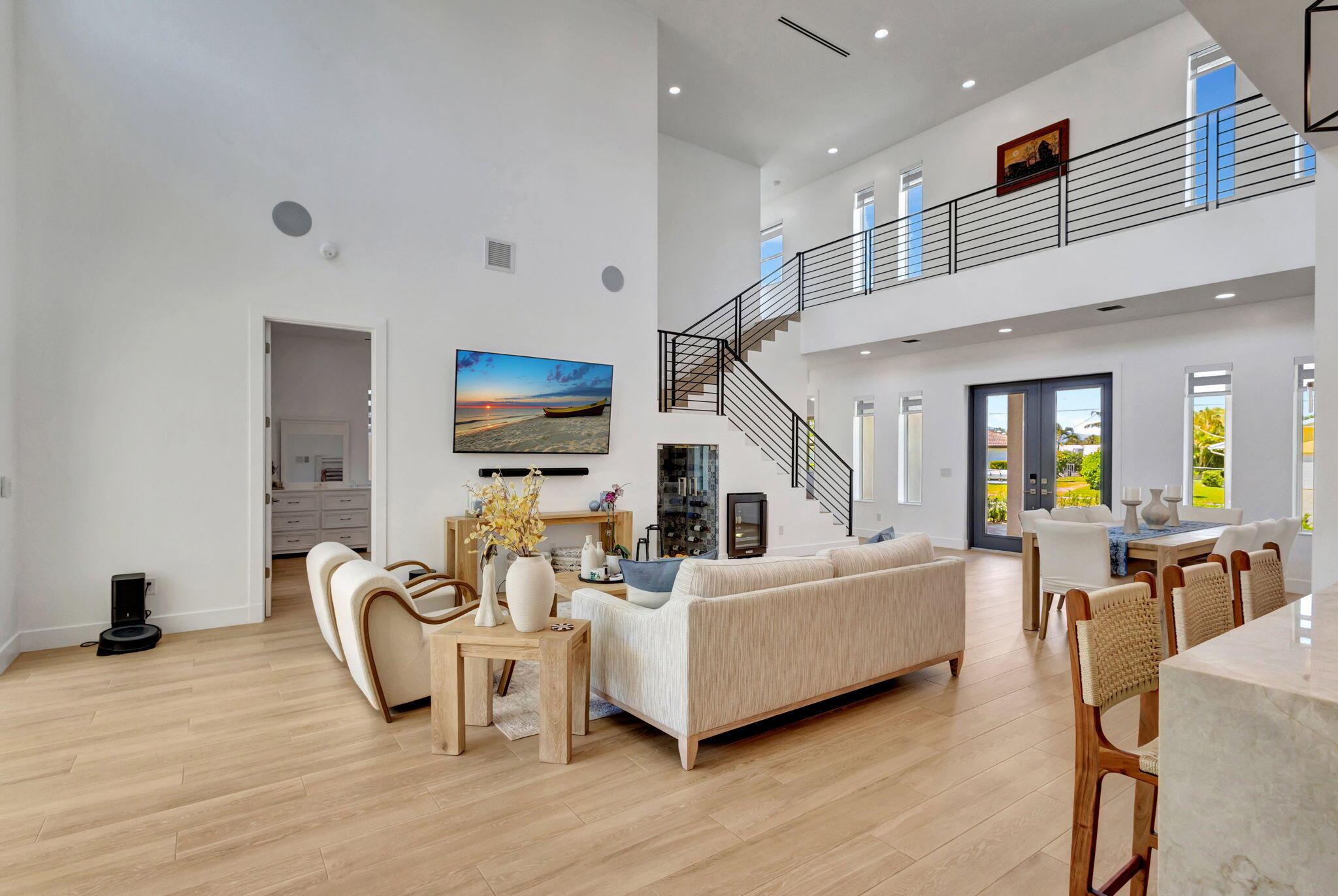 North Palm Beach, Florida, 33408, United States, 4 Bedrooms Bedrooms, ,5 BathroomsBathrooms,Residential,Active,1973305