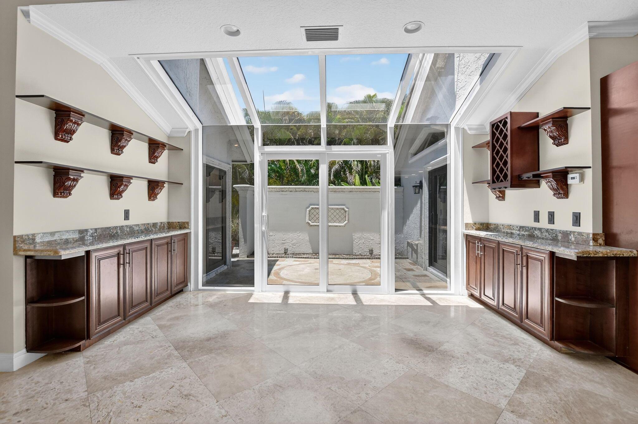 Boca Raton, Florida, 33487, United States, 5 Bedrooms Bedrooms, ,4 BathroomsBathrooms,Residential,Active,1892410