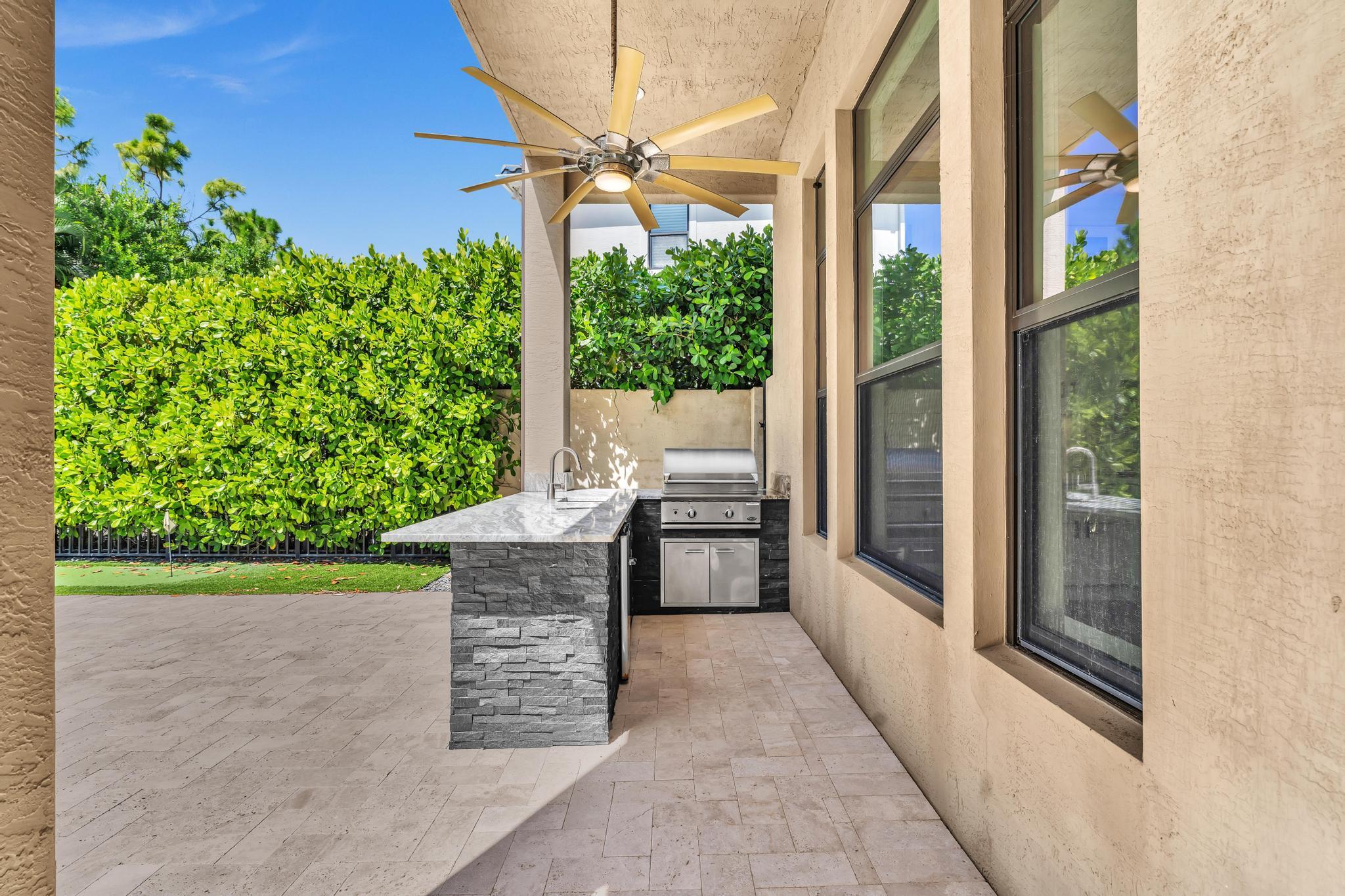 Delray Beach, Florida, 33446, United States, 5 Bedrooms Bedrooms, ,8 BathroomsBathrooms,Residential,Active,1929657