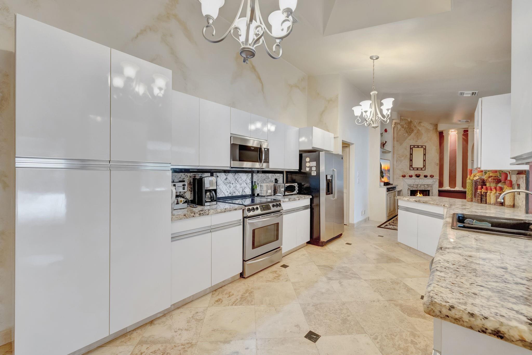 Coral Springs, Florida, 33067, United States, ,4 BathroomsBathrooms,Residential,Active,1764915