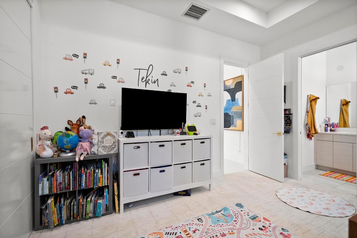 Port St Lucie, Florida, 34952, United States, 4 Bedrooms Bedrooms, ,4 BathroomsBathrooms,Residential,Active,1995253