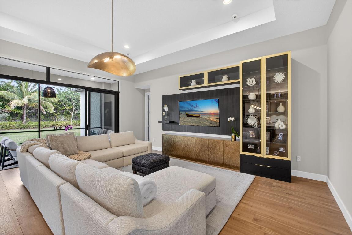 Boynton Beach, Florida, 33473, United States, 4 Bedrooms Bedrooms, ,5 BathroomsBathrooms,Residential,Active,2012668