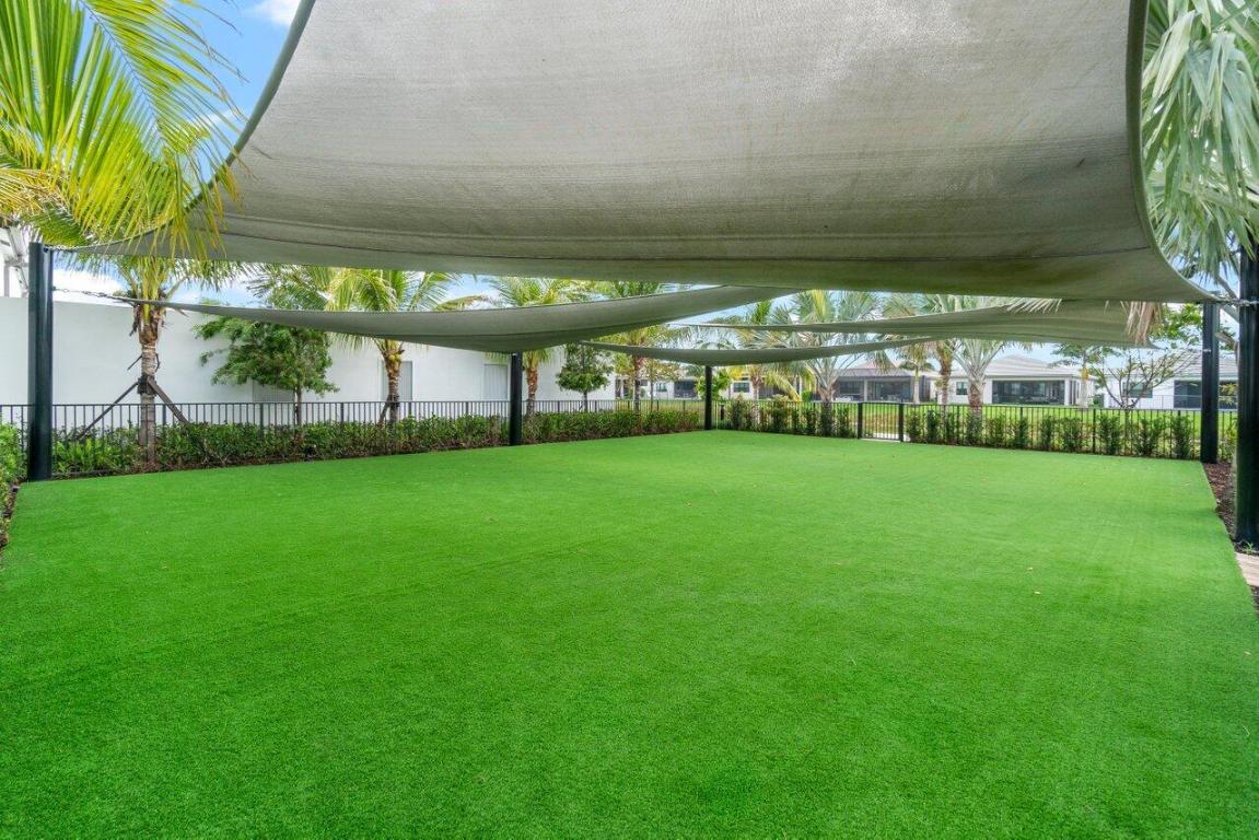 Boynton Beach, Florida, 33473, United States, 4 Bedrooms Bedrooms, ,4 BathroomsBathrooms,Residential,Pending,2008322