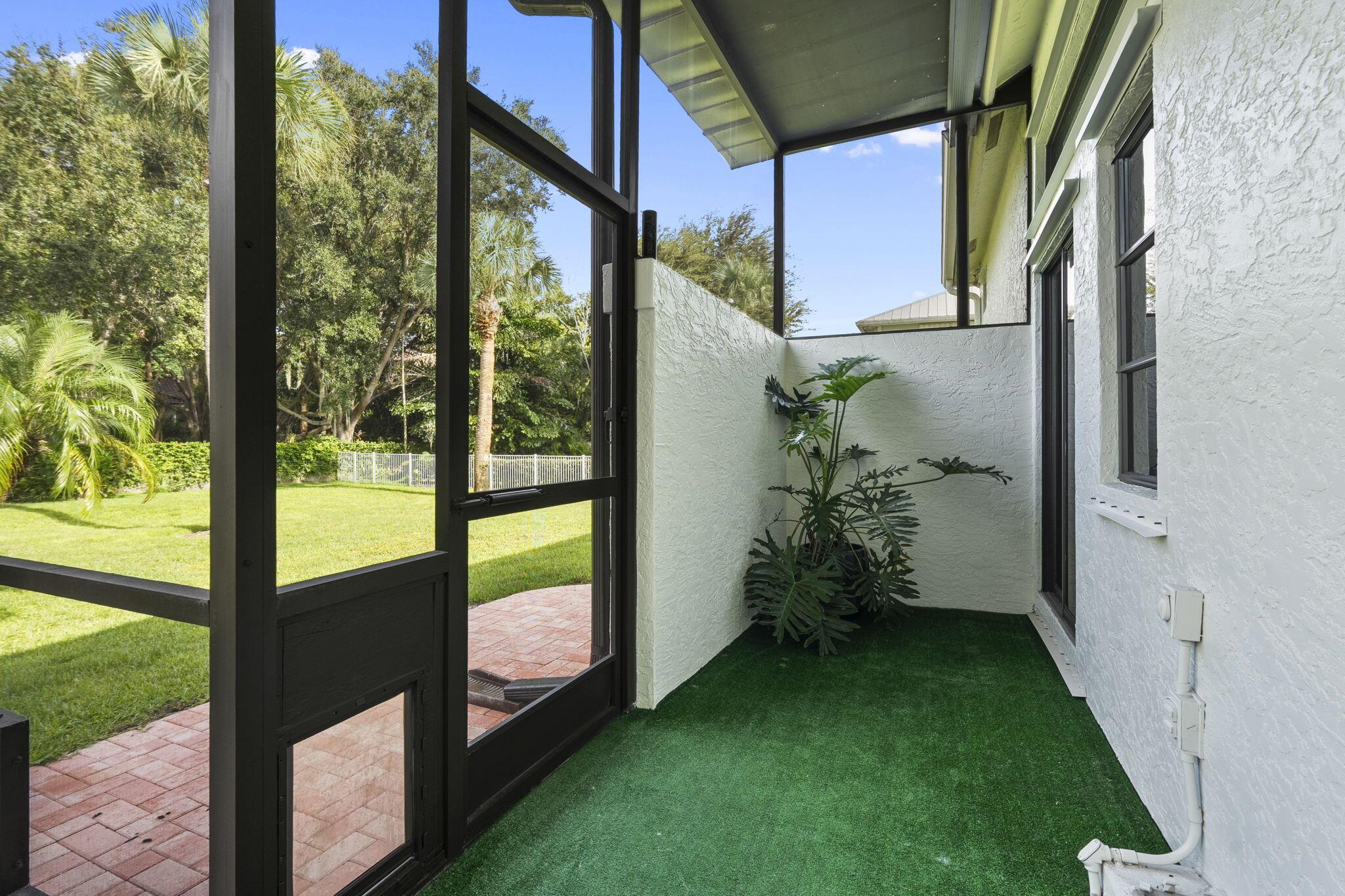 Jensen Beach, Florida, 34957, United States, 4 Bedrooms Bedrooms, ,5 BathroomsBathrooms,Residential,Active,1945060