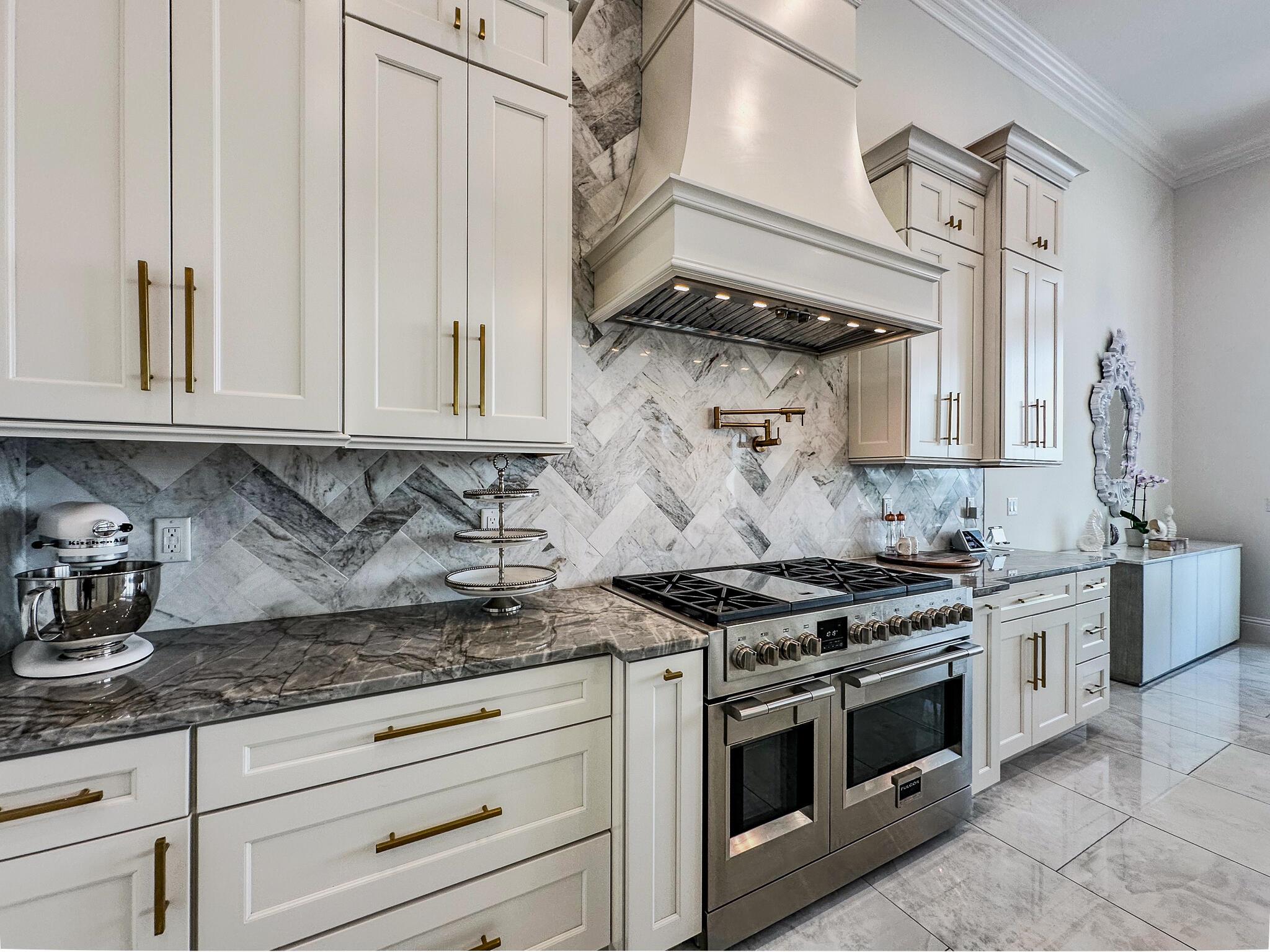 Jensen Beach, Florida, 34957, United States, 4 Bedrooms Bedrooms, ,5 BathroomsBathrooms,Residential,Active,1990620