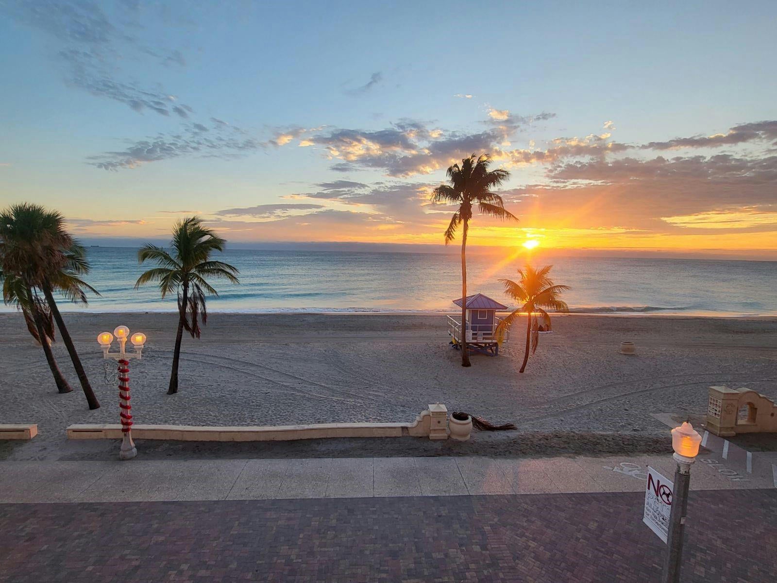 Hollywood, Florida, 33019, United States, 10 Bedrooms Bedrooms, ,9 BathroomsBathrooms,Residential,Active,1988424