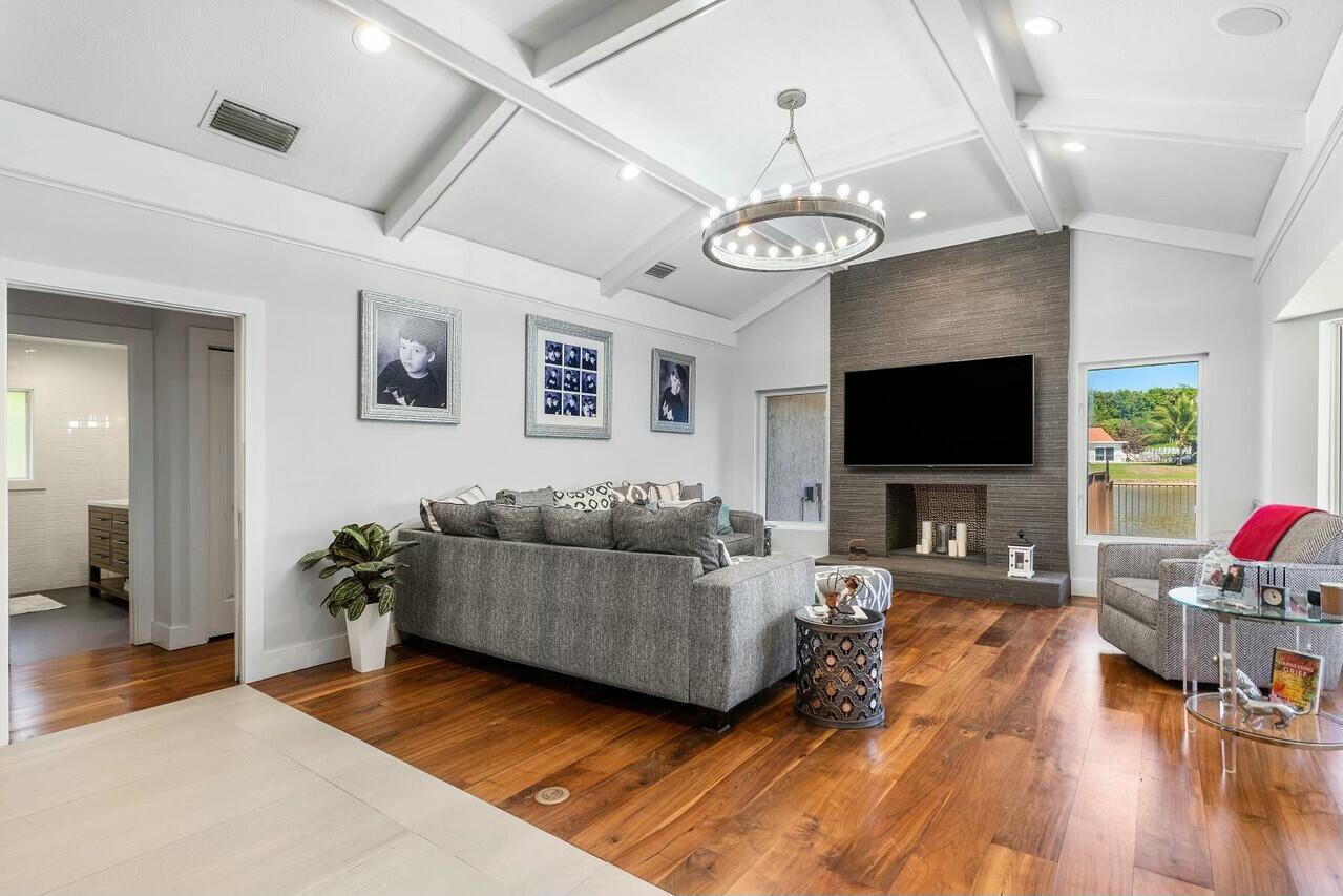 Boca Raton, Florida, 33433, United States, 4 Bedrooms Bedrooms, ,3 BathroomsBathrooms,Residential,Active,1941381
