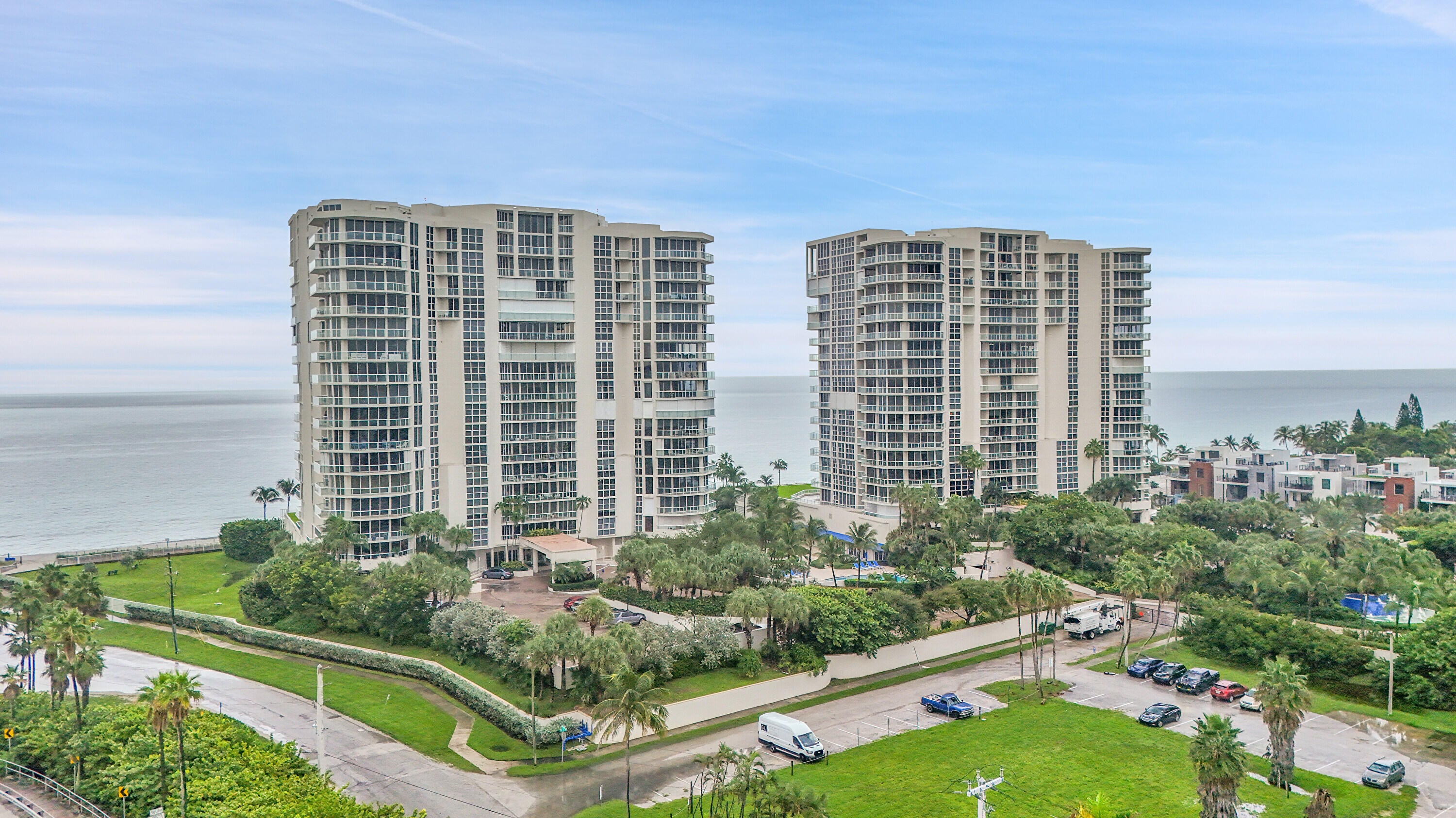 Hollywood, Florida, 33019, United States, 2 Bedrooms Bedrooms, ,3 BathroomsBathrooms,Residential,Active,2028550