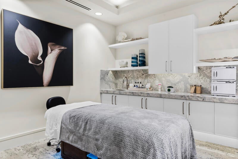 Boynton Beach, Florida, 33473, United States, 4 Bedrooms Bedrooms, ,4 BathroomsBathrooms,Residential,Pending,2008322