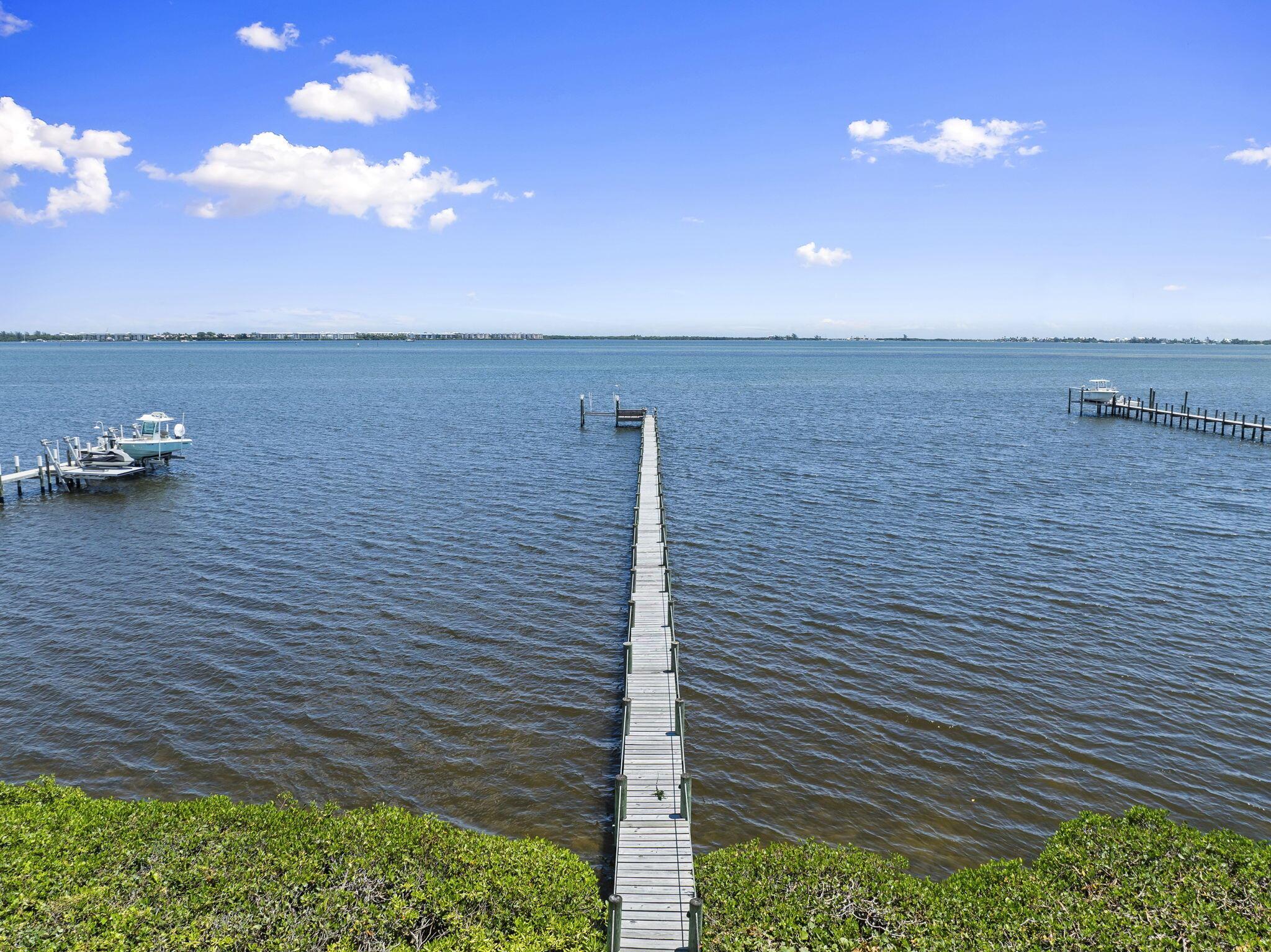 Sewalls Point, Florida, 34996, United States, 3 Bedrooms Bedrooms, ,4 BathroomsBathrooms,Residential,Active,1919064