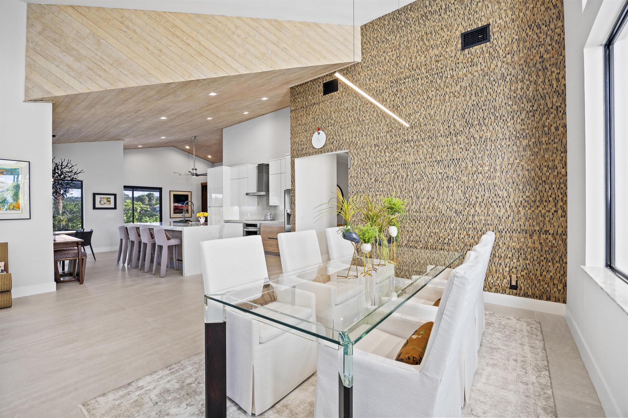 Boca Raton, Florida, 33498, United States, 4 Bedrooms Bedrooms, ,5 BathroomsBathrooms,Residential,Active,1914576
