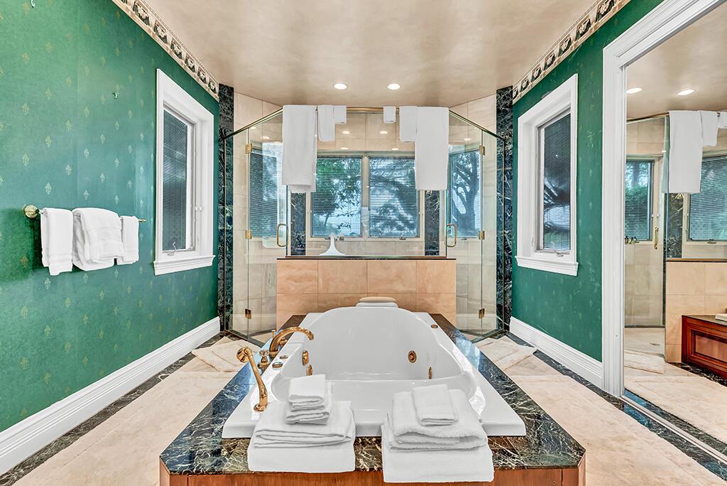 Palm Beach Gardens, Florida, 33410, United States, 9 Bedrooms Bedrooms, ,7 BathroomsBathrooms,Residential,Active,1899202