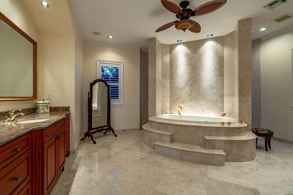 Lighthouse Point, Florida, 33064, United States, 4 Bedrooms Bedrooms, ,6 BathroomsBathrooms,Residential,Active,2006873