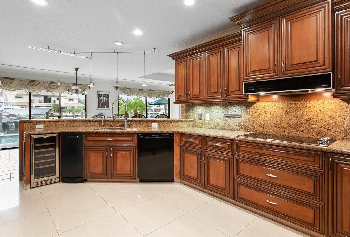 Lighthouse Point, Florida, 33064, United States, 4 Bedrooms Bedrooms, ,4 BathroomsBathrooms,Residential,Active,2008264