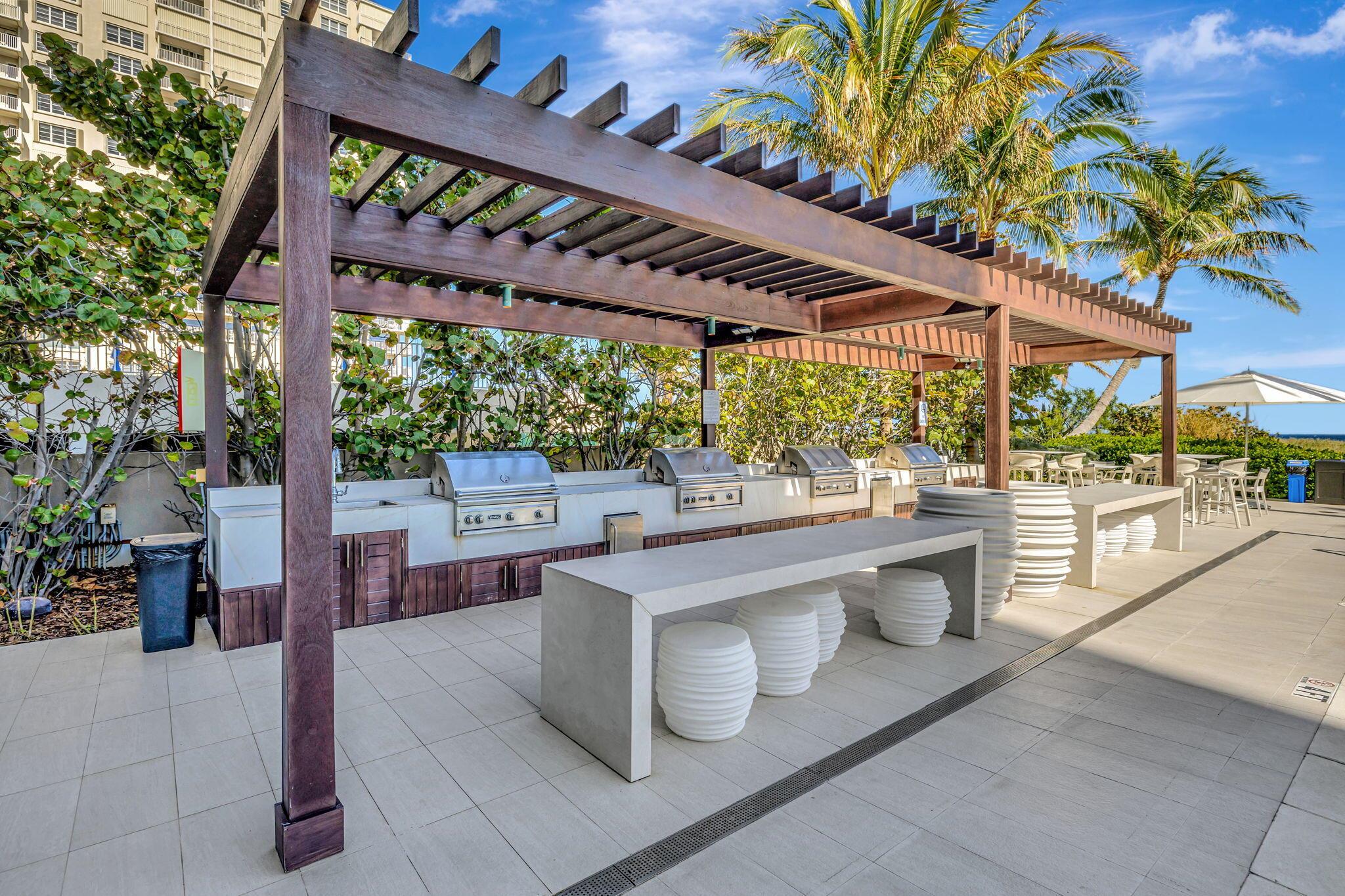 Pompano Beach, Florida, 33062, United States, 2 Bedrooms Bedrooms, ,3 BathroomsBathrooms,Residential,Pending,1959525