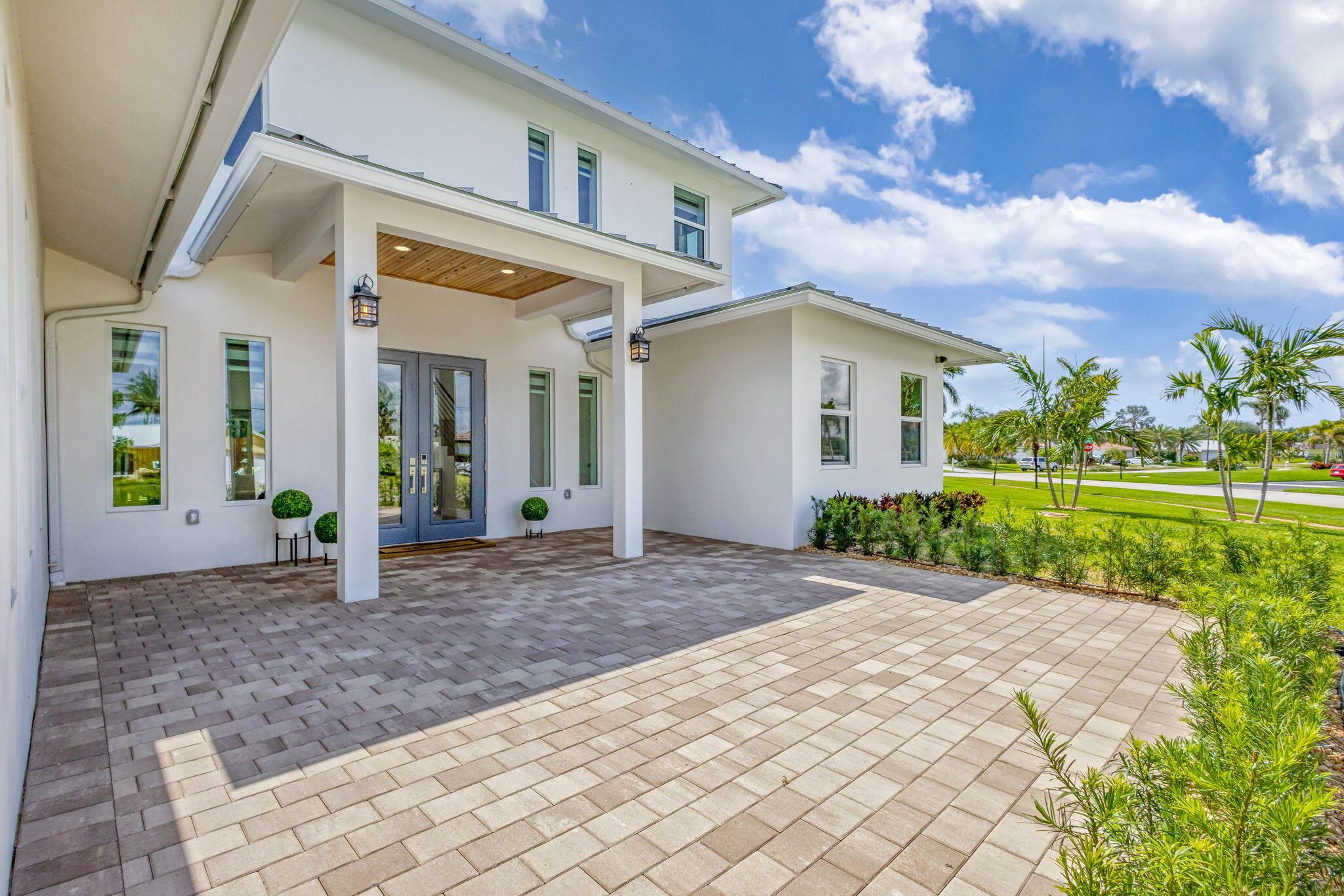 North Palm Beach, Florida, 33408, United States, 4 Bedrooms Bedrooms, ,5 BathroomsBathrooms,Residential,Active,1973305