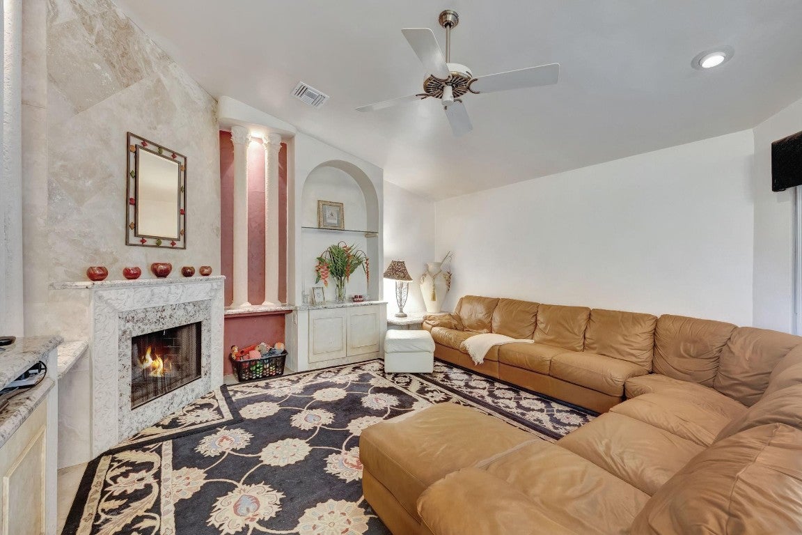 Coral Springs, Florida, 33067, United States, 4 Bedrooms Bedrooms, ,4 BathroomsBathrooms,Residential,Active,2008736