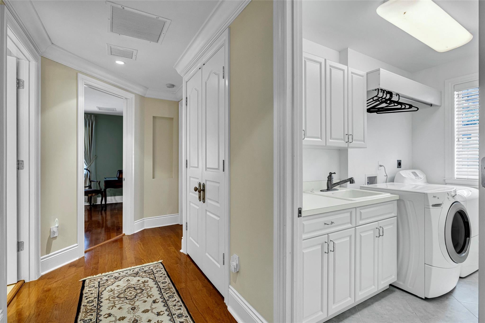 Fort Lauderdale, Florida, 33301, United States, 5 Bedrooms Bedrooms, ,5 BathroomsBathrooms,Residential,Active,1993671