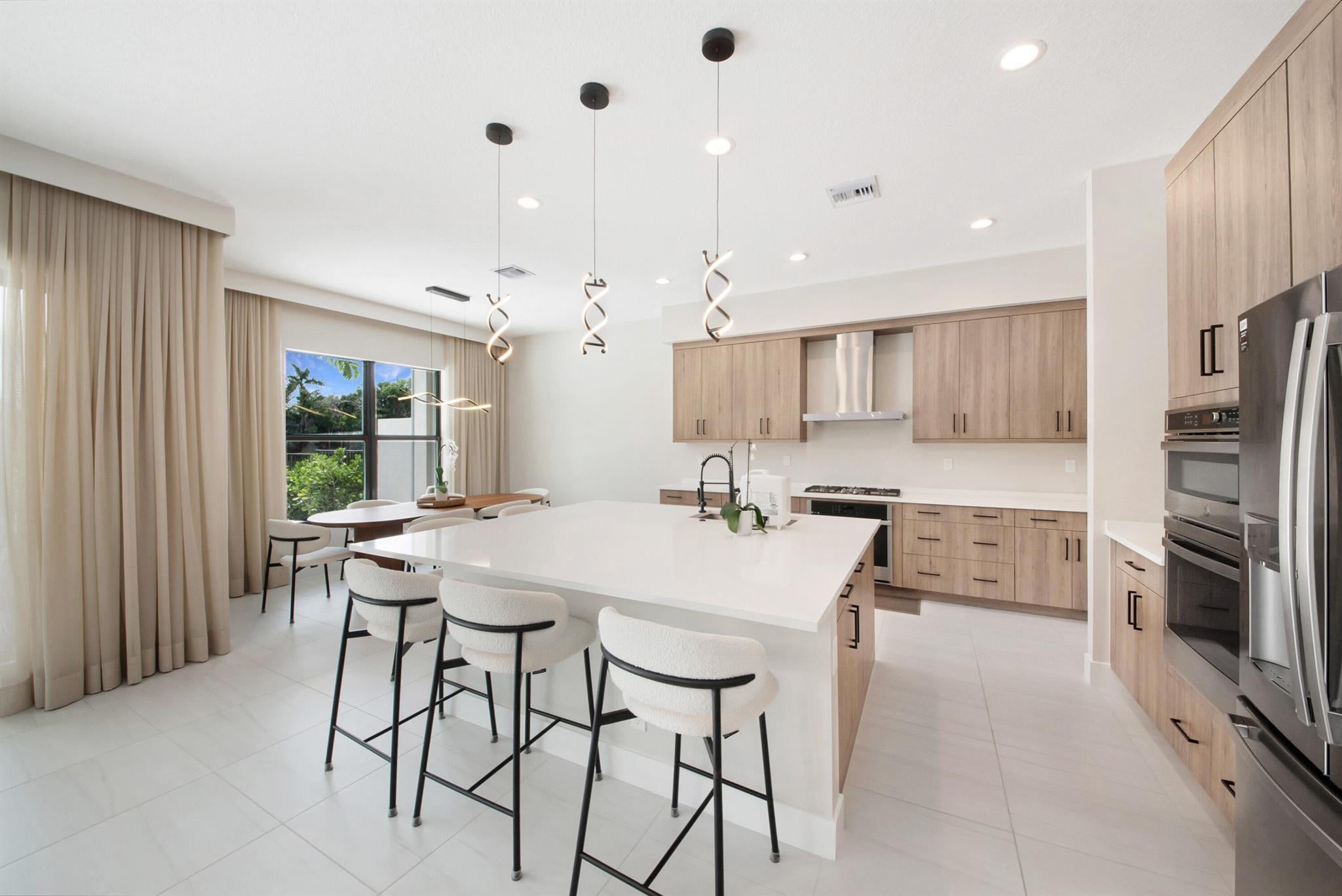 Boca Raton, Florida, 33434, United States, 5 Bedrooms Bedrooms, ,7 BathroomsBathrooms,Residential,Active,1963404