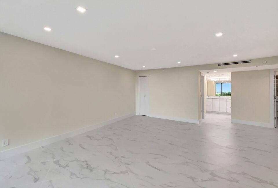 Highland Beach, Florida, 33487, United States, 2 Bedrooms Bedrooms, ,2 BathroomsBathrooms,Residential,Active,1922538