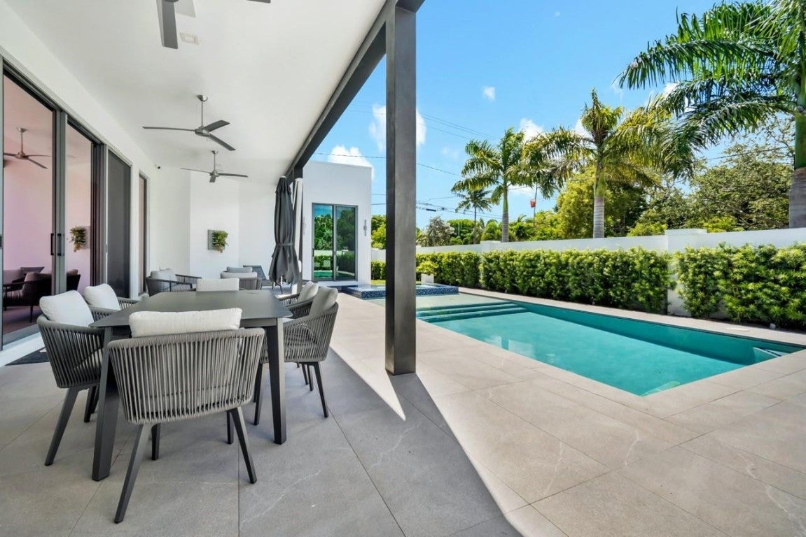 Wilton Manors, Florida, 33305, United States, 3 Bedrooms Bedrooms, ,4 BathroomsBathrooms,Residential,Active,2007993