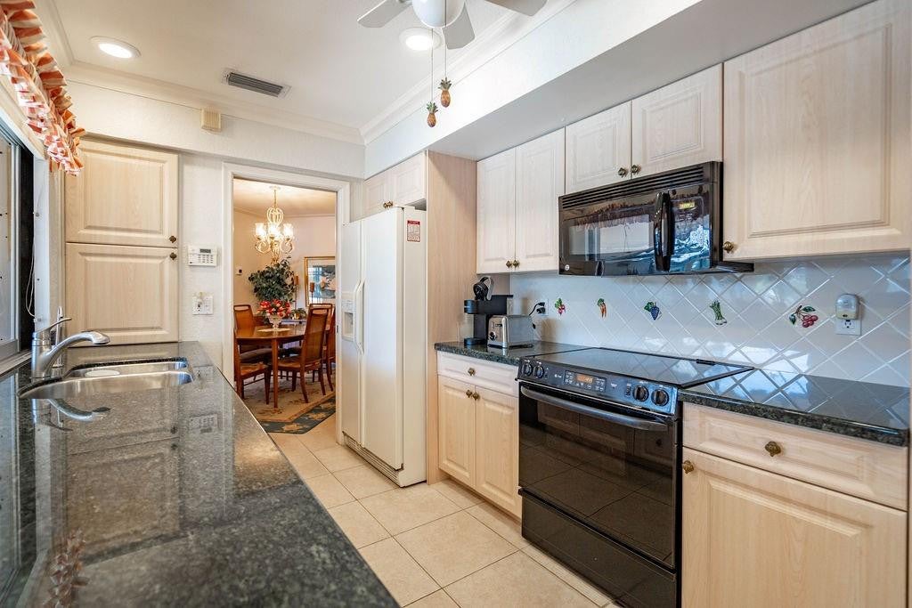 Lighthouse Point, Florida, 33064, United States, 3 Bedrooms Bedrooms, ,3 BathroomsBathrooms,Residential,Active,2011868