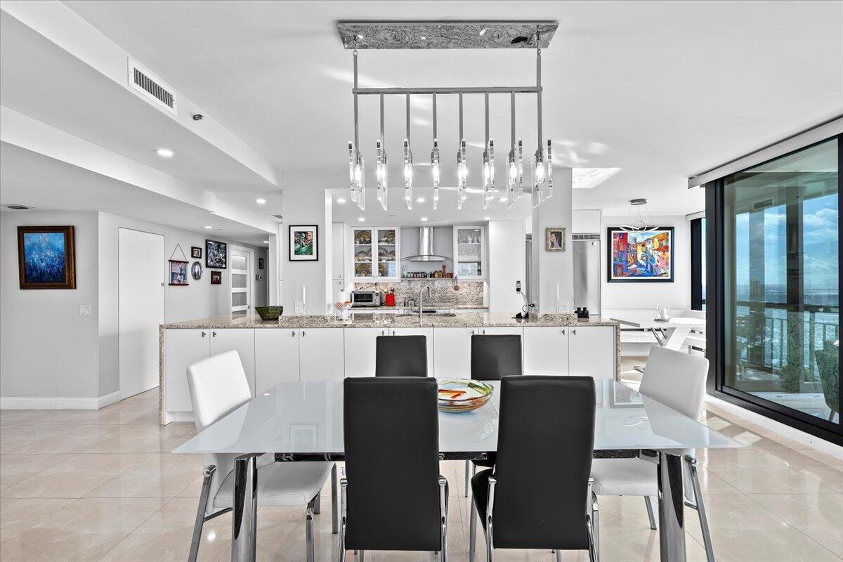 Singer Island, Florida, 33404, United States, 2 Bedrooms Bedrooms, ,4 BathroomsBathrooms,Residential,Active,2002609