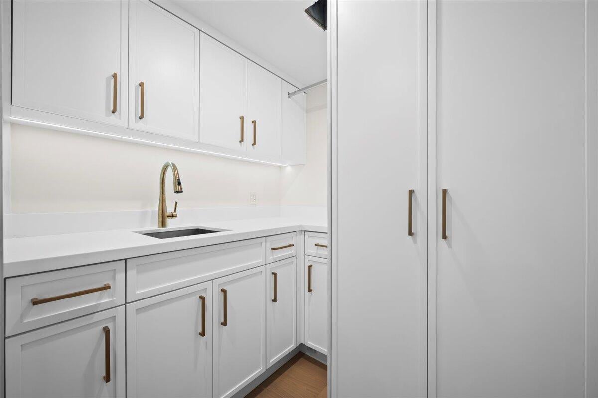 North Palm Beach, Florida, 33408, United States, 3 Bedrooms Bedrooms, ,3 BathroomsBathrooms,Residential,Active,1933736