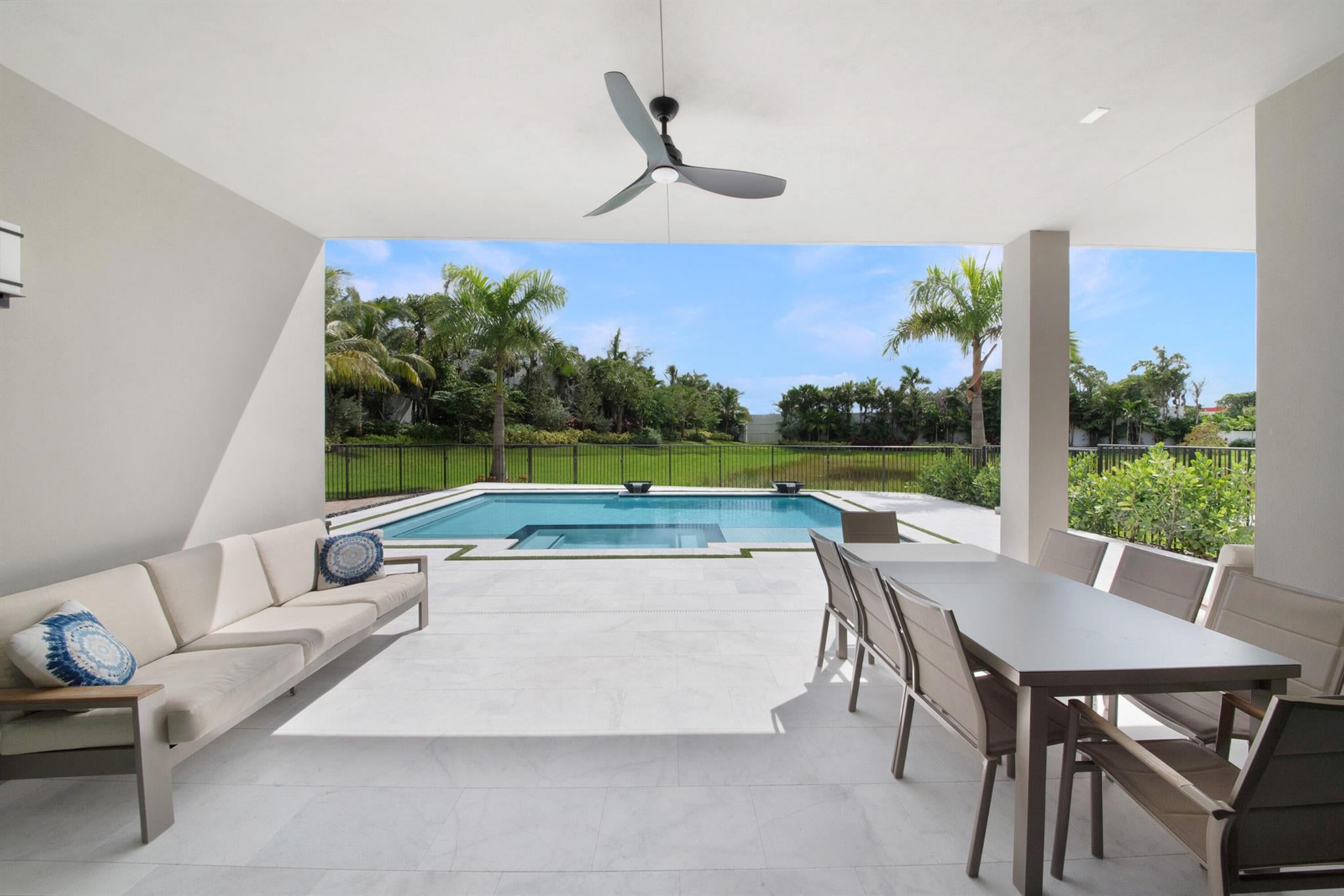 Boca Raton, Florida, 33434, United States, 5 Bedrooms Bedrooms, ,7 BathroomsBathrooms,Residential,Active,1963404