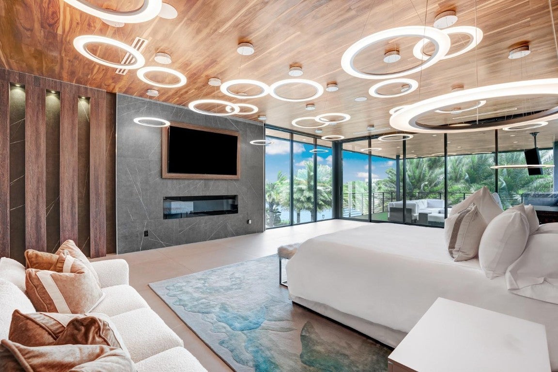 Fort Lauderdale, Florida, 33304, United States, 6 Bedrooms Bedrooms, ,9 BathroomsBathrooms,Residential,Active,2007970