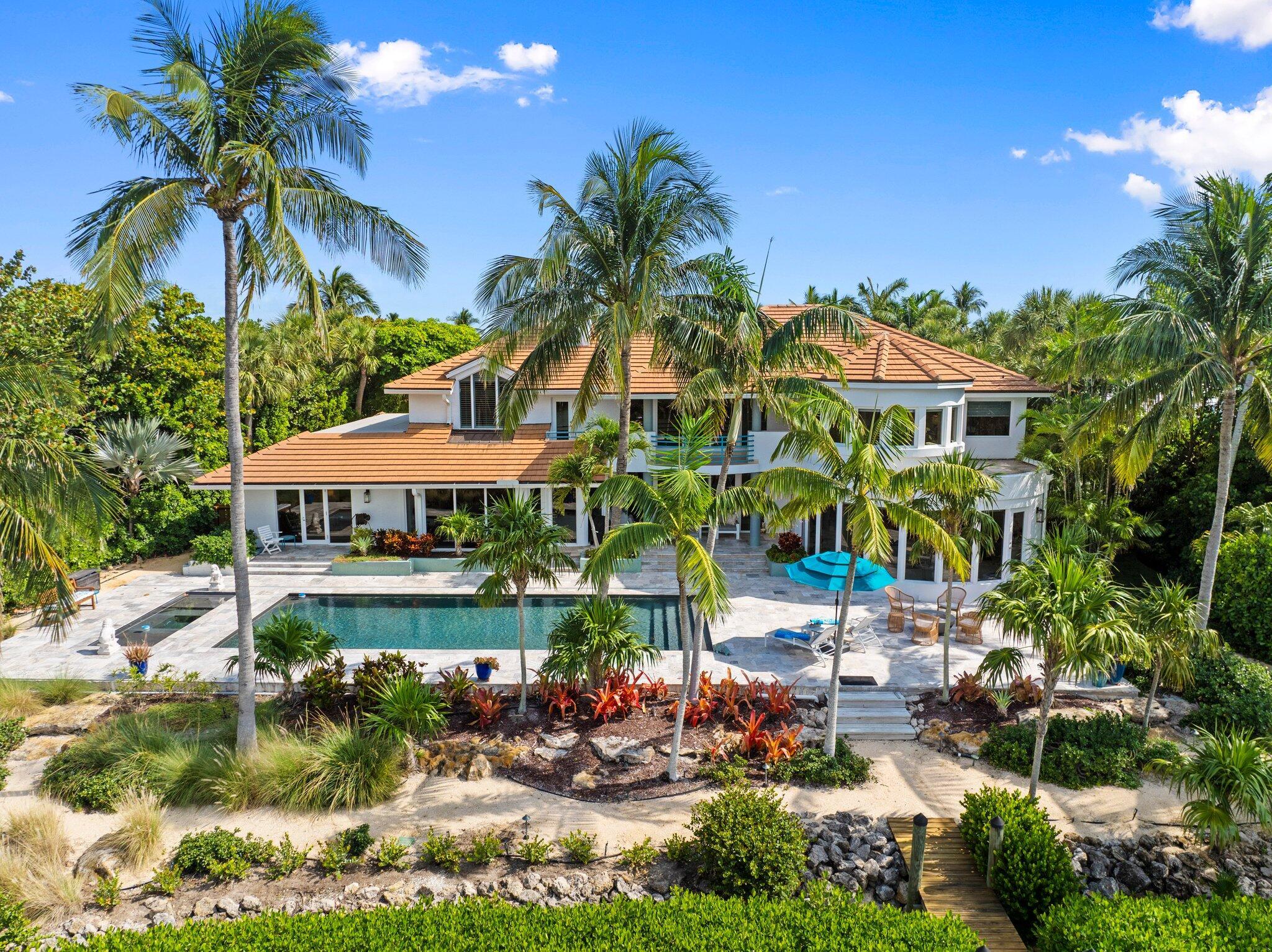 Stuart, Florida, 34996, United States, 4 Bedrooms Bedrooms, ,6 BathroomsBathrooms,Residential,Active,1831837