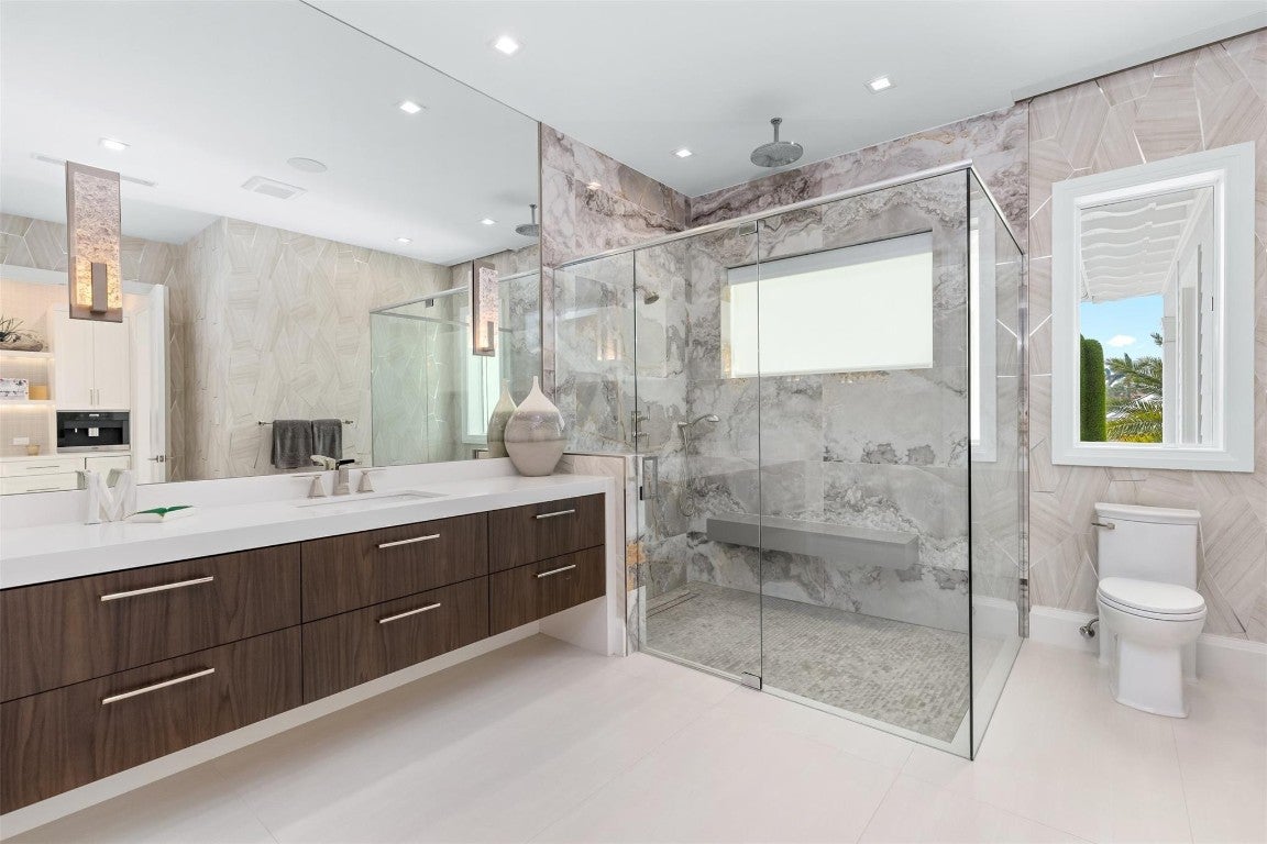 Fort Lauderdale, Florida, 33316, United States, 6 Bedrooms Bedrooms, ,9 BathroomsBathrooms,Residential,Active,2008314