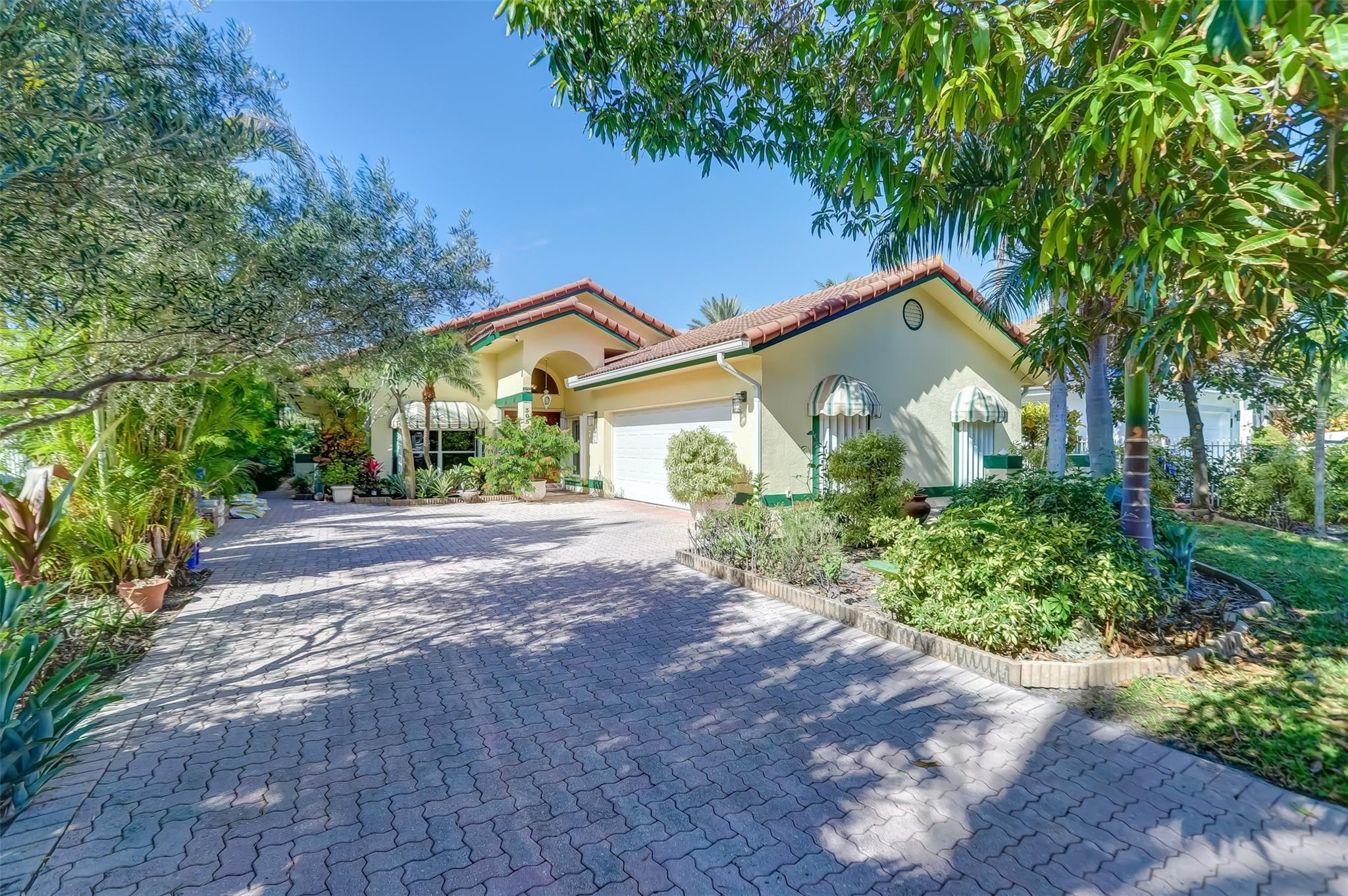 Pompano Beach, Florida, 33062, United States, ,4 BathroomsBathrooms,Residential,Active,1702029