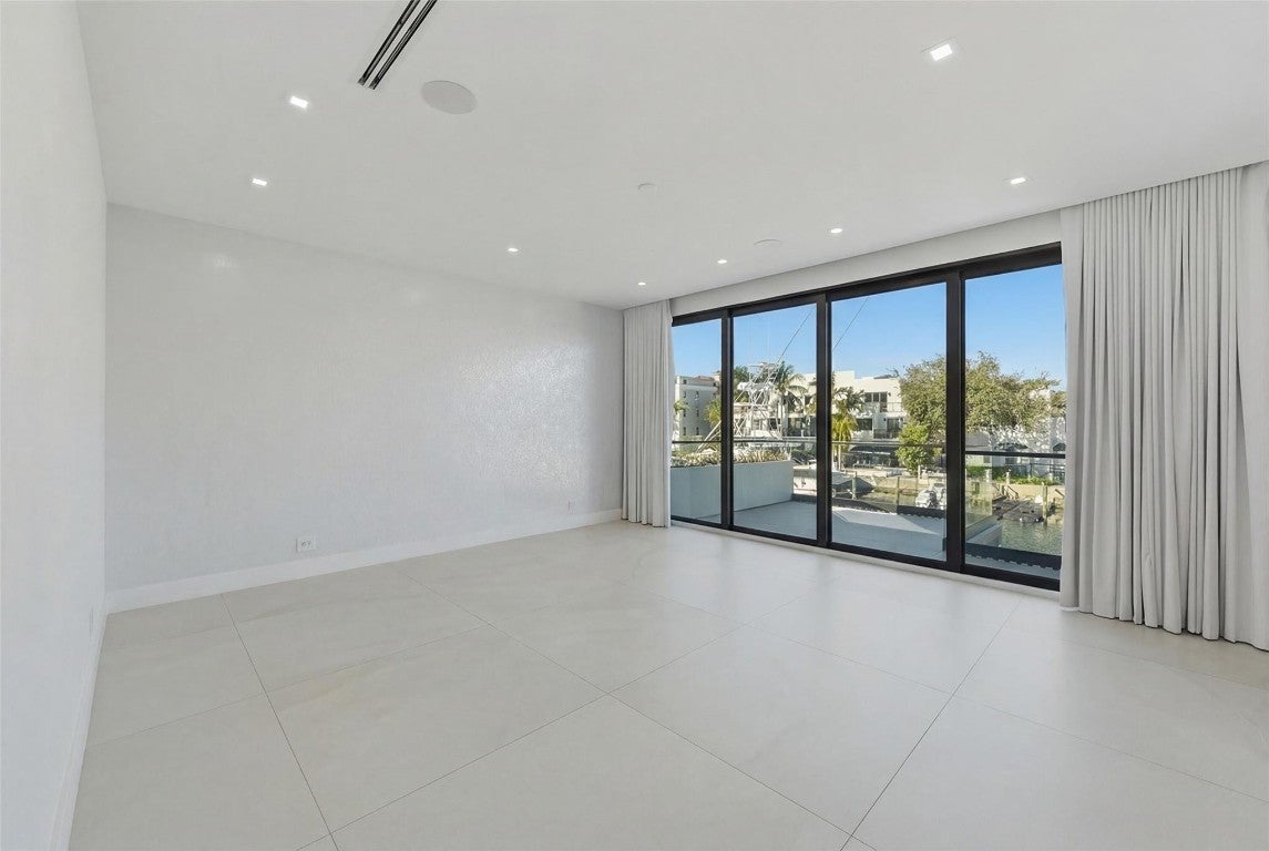 Fort Lauderdale, Florida, 33316, United States, 5 Bedrooms Bedrooms, ,5 BathroomsBathrooms,Residential,Active,2008271