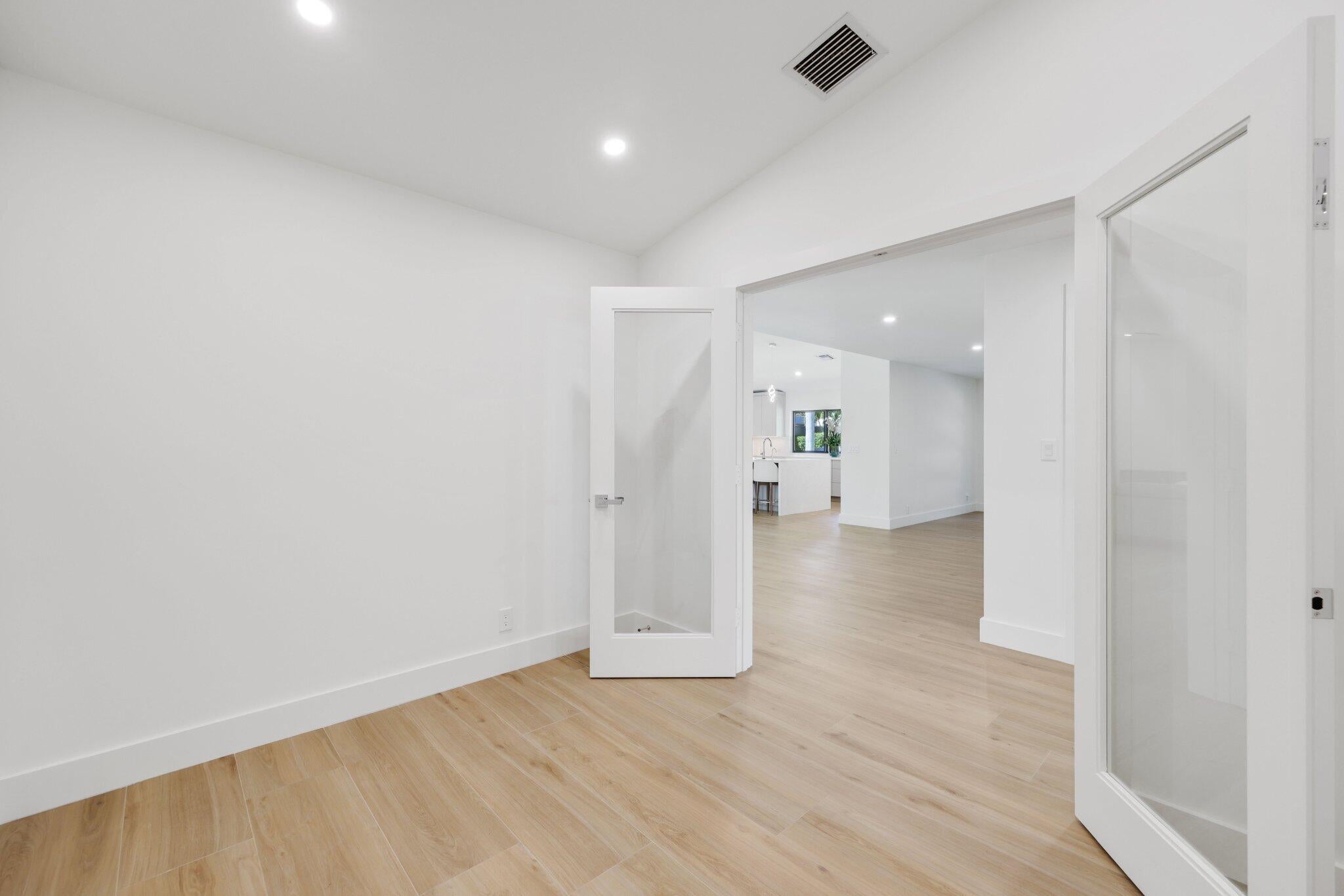 Boca Raton, Florida, 33431, United States, ,5 BathroomsBathrooms,Residential,Active,1769827