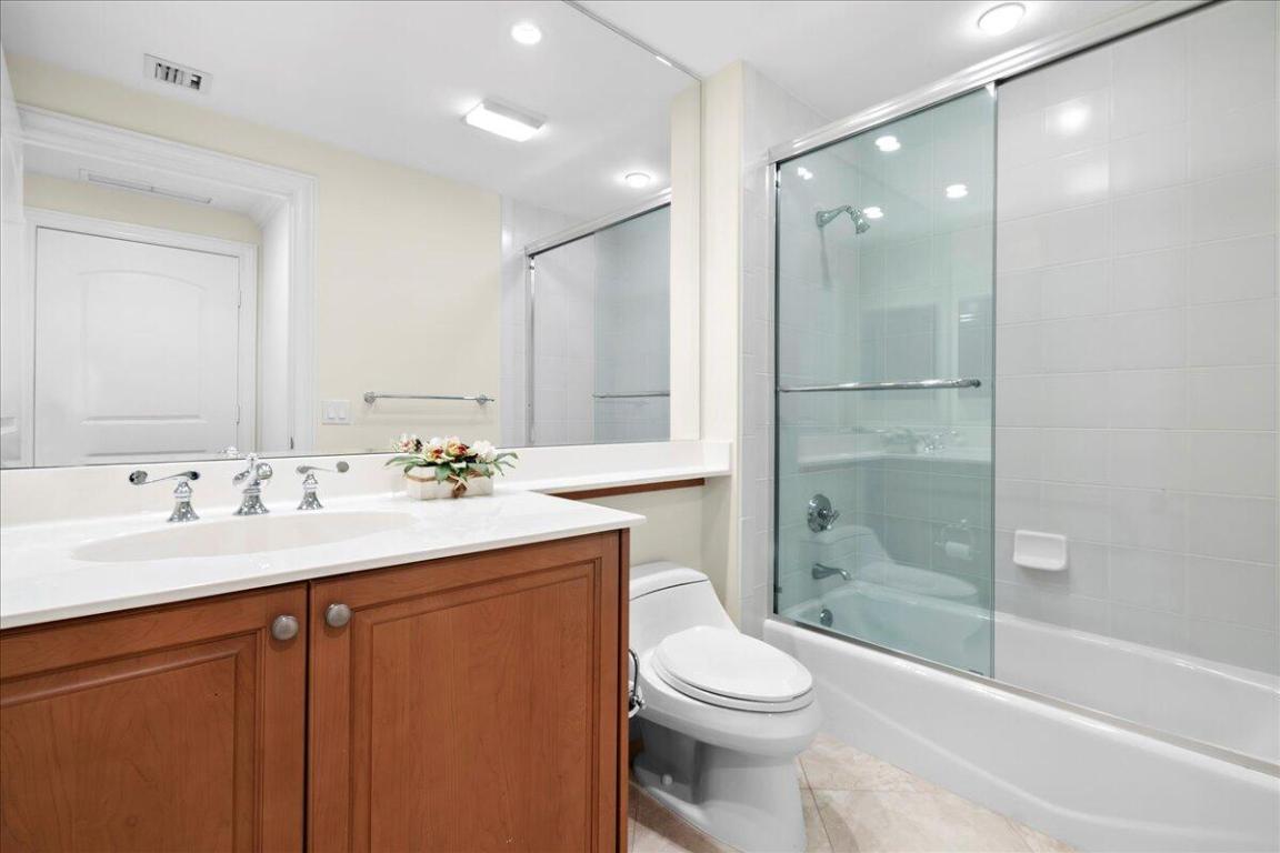 Singer Island, Florida, 33404, United States, 3 Bedrooms Bedrooms, ,4 BathroomsBathrooms,Residential,Active,2008351