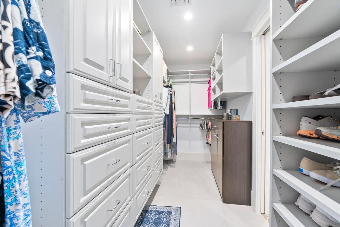 Stuart, Florida, 34996, United States, 4 Bedrooms Bedrooms, ,5 BathroomsBathrooms,Residential,Active,2007968