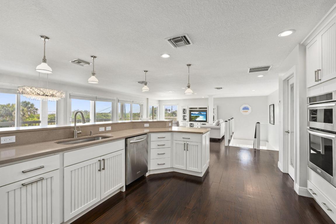 Fort Pierce, Florida, 34949, United States, 5 Bedrooms Bedrooms, ,5 BathroomsBathrooms,Residential,Active,2007926