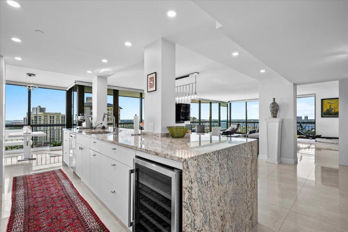 Singer Island, Florida, 33404, United States, 2 Bedrooms Bedrooms, ,4 BathroomsBathrooms,Residential,Active,2002609