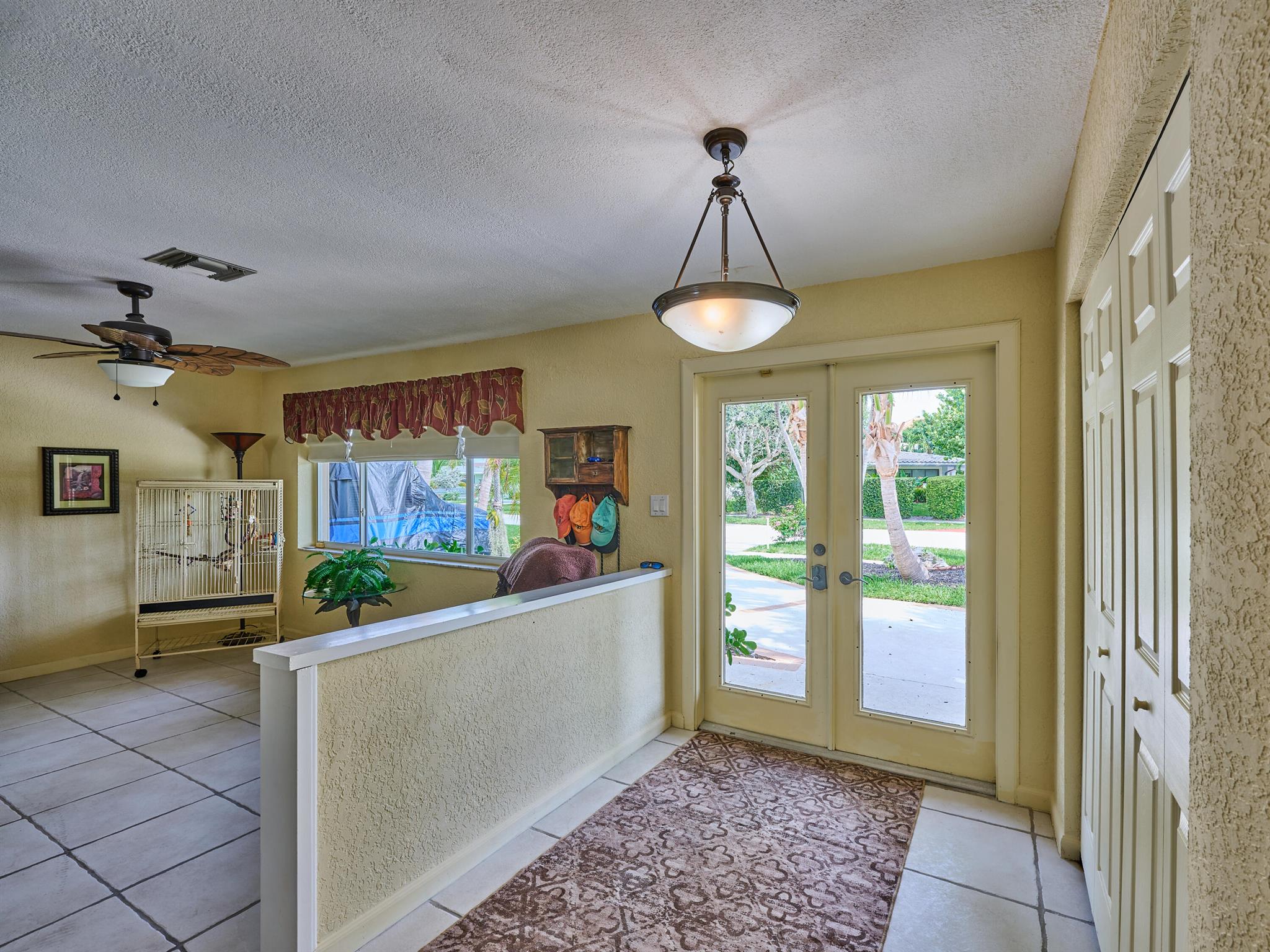 Lighthouse Point, Florida, 33064, United States, 4 Bedrooms Bedrooms, ,3 BathroomsBathrooms,Residential,Active,1900500