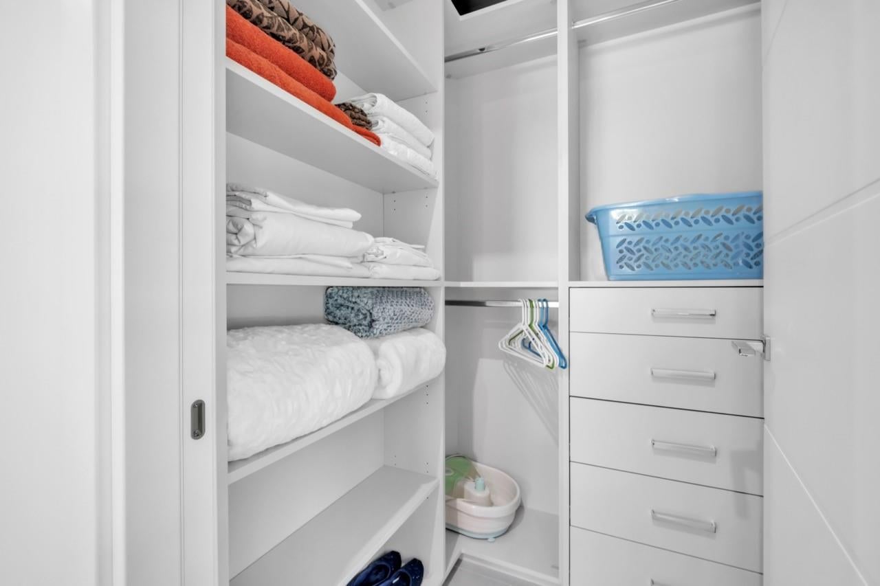 Wilton Manors, Florida, 33305, United States, 3 Bedrooms Bedrooms, ,4 BathroomsBathrooms,Residential,Active,1988456