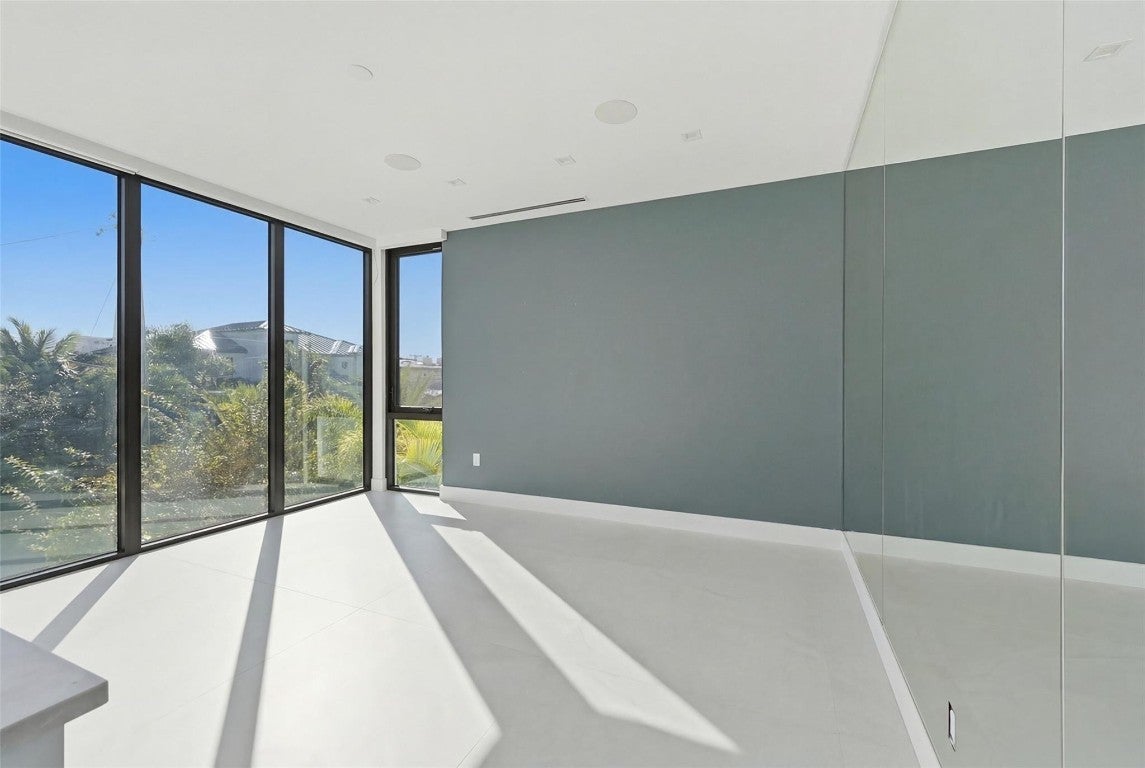 Fort Lauderdale, Florida, 33316, United States, 5 Bedrooms Bedrooms, ,5 BathroomsBathrooms,Residential,Active,2008271