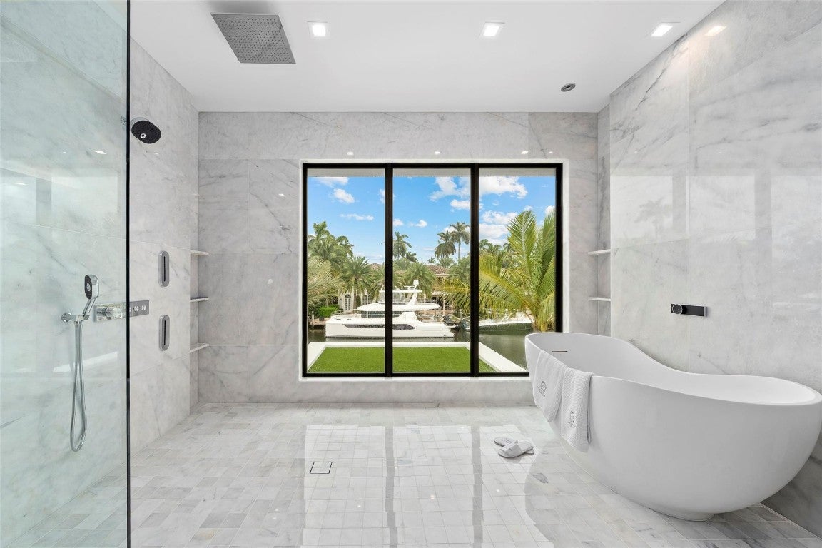 Fort Lauderdale, Florida, 33301, United States, 6 Bedrooms Bedrooms, ,6 BathroomsBathrooms,Residential,Active,2007977