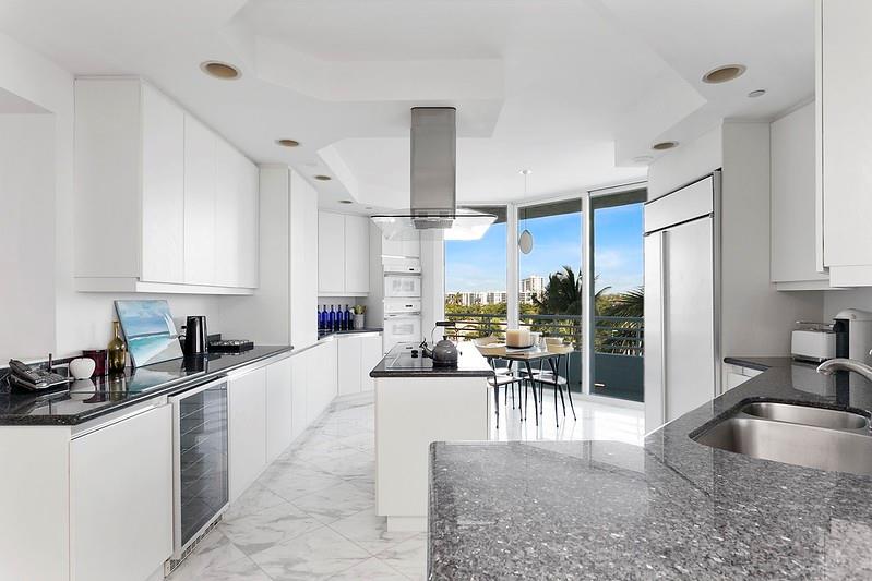 Lauderdale By The Sea, Florida, 33062, United States, 3 Bedrooms Bedrooms, ,3 BathroomsBathrooms,Residential,Active,2002612