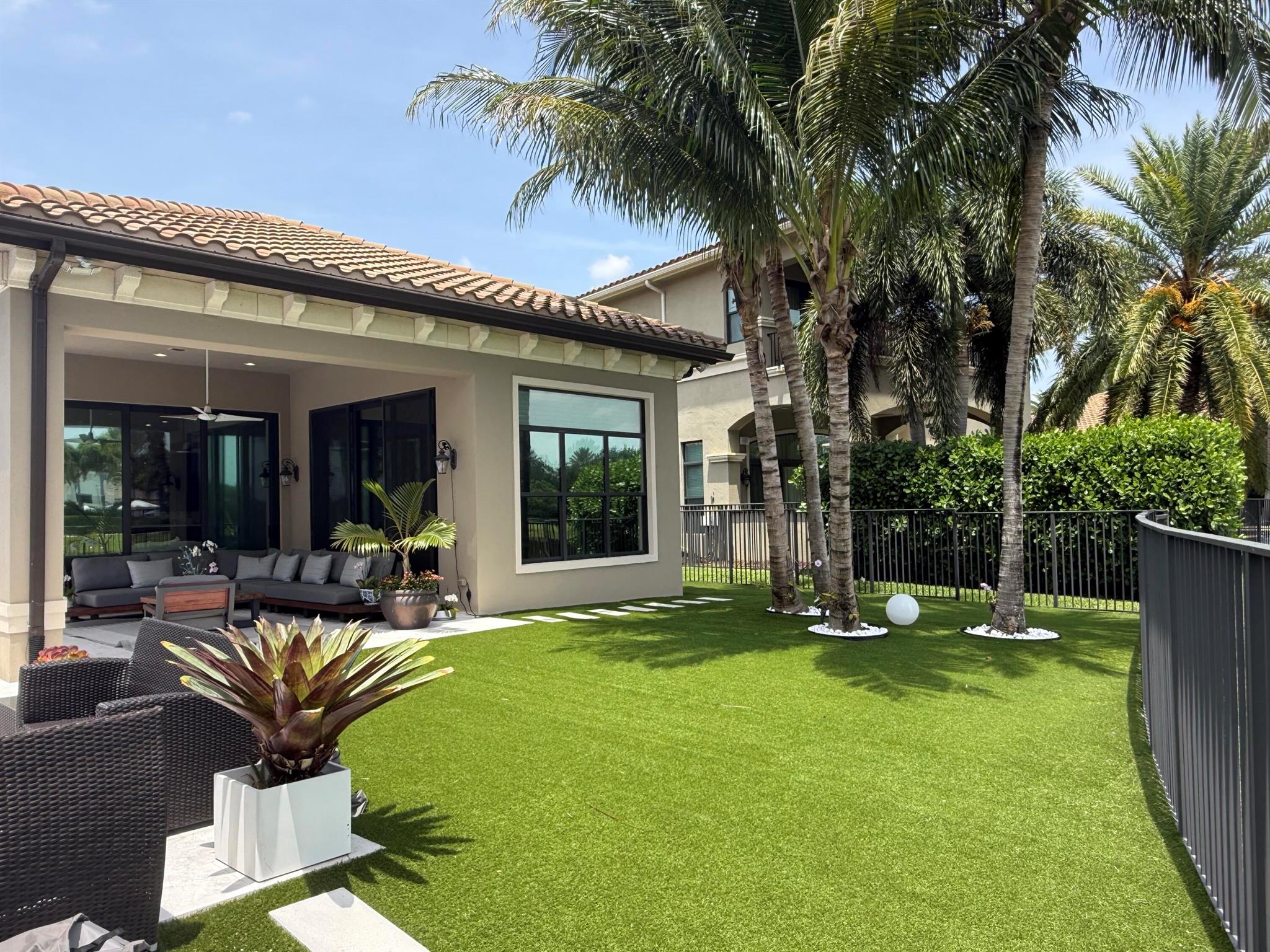 Delray Beach, Florida, 33446, United States, 5 Bedrooms Bedrooms, ,7 BathroomsBathrooms,Residential,Active,1960166