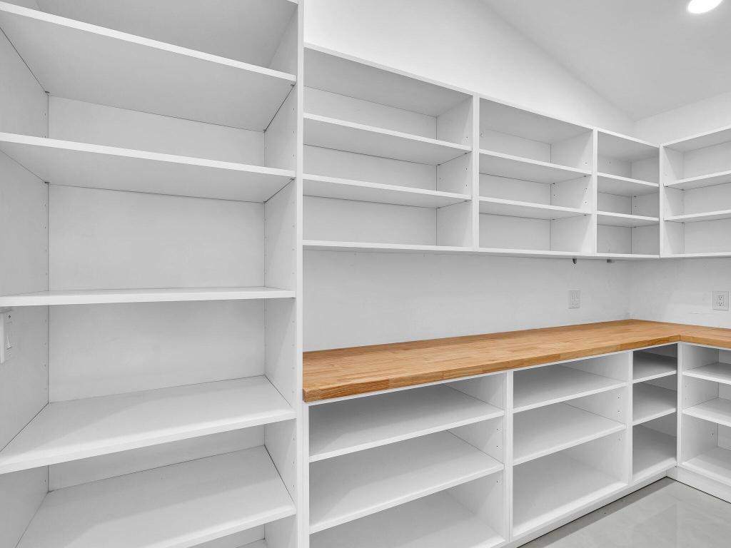 Boca Raton, Florida, 33433, United States, 5 Bedrooms Bedrooms, ,4 BathroomsBathrooms,Residential,Active,2009178