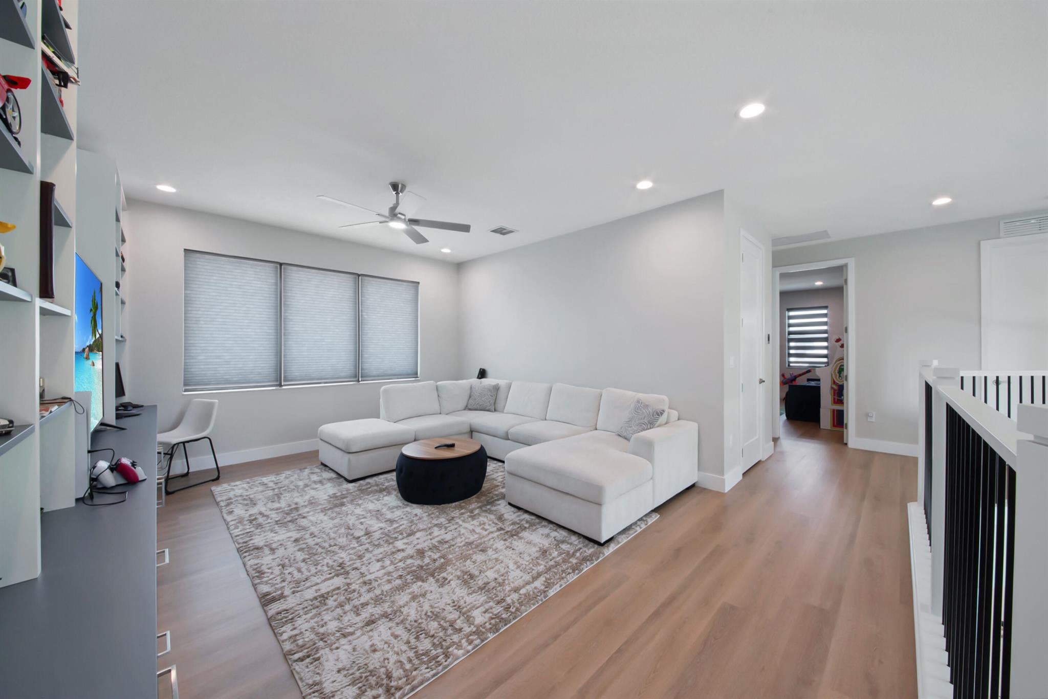 Boca Raton, Florida, 33434, United States, 5 Bedrooms Bedrooms, ,7 BathroomsBathrooms,Residential,Active,1963404