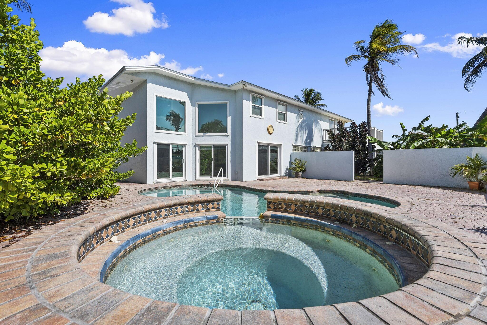 Fort Pierce, Florida, 34949, United States, 5 Bedrooms Bedrooms, ,5 BathroomsBathrooms,Residential,Active,1970997