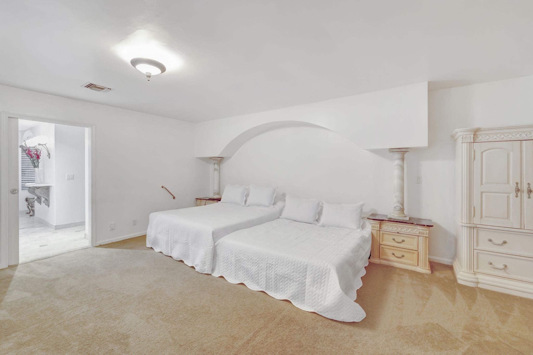Coral Springs, Florida, 33067, United States, ,4 BathroomsBathrooms,Residential,Active,1764915