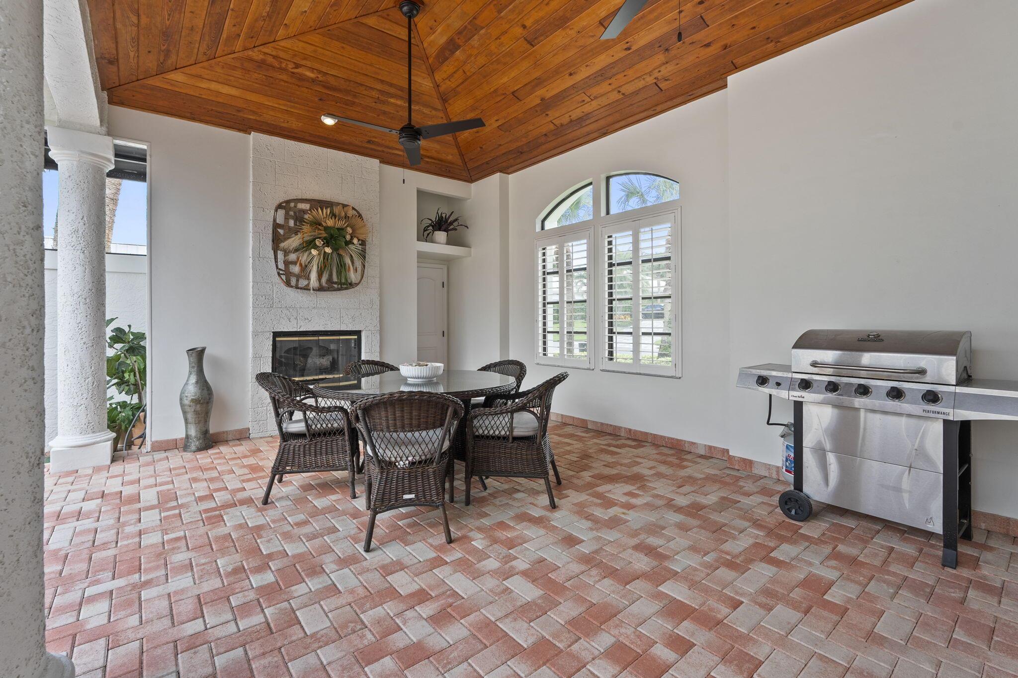 Jensen Beach, Florida, 34957, United States, 4 Bedrooms Bedrooms, ,5 BathroomsBathrooms,Residential,Active,1945060